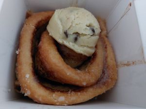 Cookie dough roll at Cinnamood in Mannheim