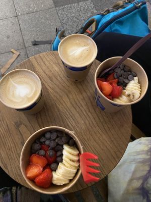 Naschkater und Cappuccino   at Haferkater - Hbf Karlsruhe in Karlsruhe