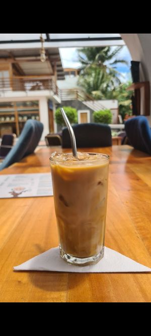  at 1835 Coffee Lab in Puerto Ayora