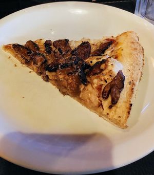 Shitake vegana at Pizza Da Mari in Arraial Do Cabo