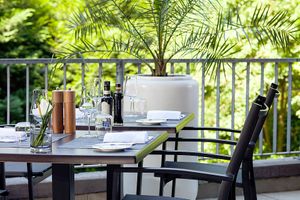  at Seventy5 in Geneva