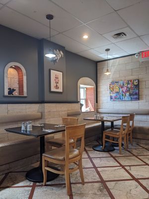 Inside the restaurant at The Breakfast Pig in Sault Ste Marie