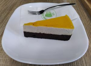 Fanta cake at Matcha Tsuki in Budapest