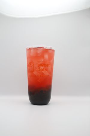 Strawberry Fruit tea at Sweet Dots in Nashville