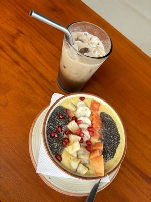 Smoothie Bowl and choco Latte  at Lumuma in Varkala