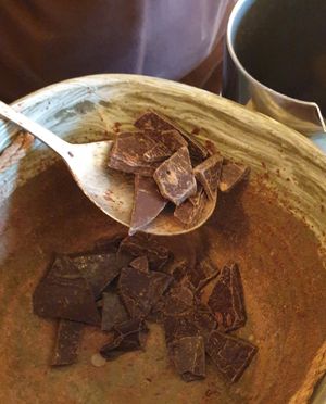 scooping chocolate to make "chocolate latte" at PP Coffee - 피피커피 in Seoul