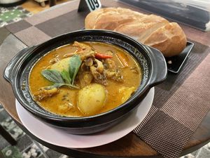 Vegan Thai curry with bread, 59,000 VND  at Tiệm chay Veggie Saigon - Vegan Kitchen in Ho Chi Minh City