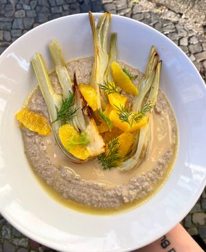Lentil hummus with ofen roasted fennel and orange at HAPPA Restaurant in Berlin