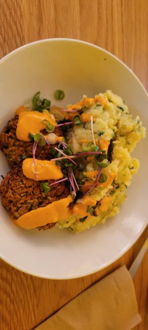 Parsley mashed tomato with carrot kohlrabi patties at HAPPA Restaurant in Berlin