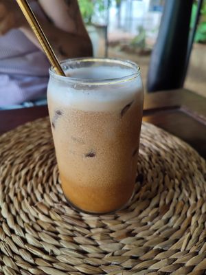 iced almond latte at Squeeze Me in Mirissa