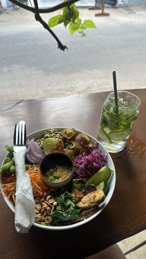 I forget the name but it started with a G and was delicious   at Squeeze Me in Mirissa