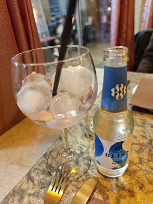Gin tonic at Welcome India in Alicante