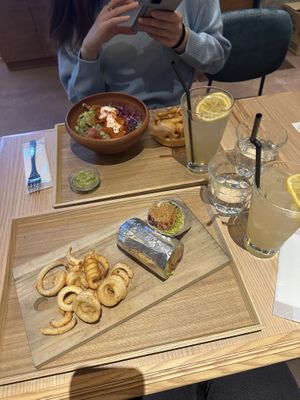 Chili von Soya Burrito, Lemon Honey Soda, Fries  at Dosco Coffee ドスココーヒー in Hiroshima