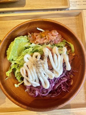 Burrito bowl, very tasty 😋, easy to locate place, the attendant was friendly, the food was beautiful and delicious, vegan options  at Dosco Coffee ドスココーヒー in Hiroshima