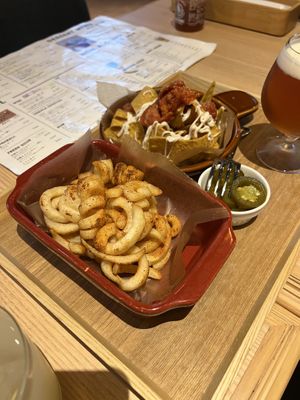 Curly fries and nachos   at Dosco Coffee ドスココーヒー in Hiroshima