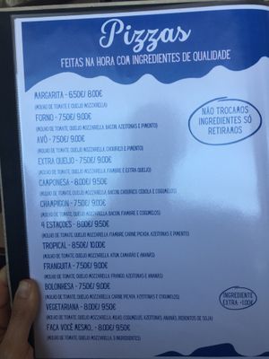 Pizzas (without vegan cheese) at Forno do Avô in Bombarral