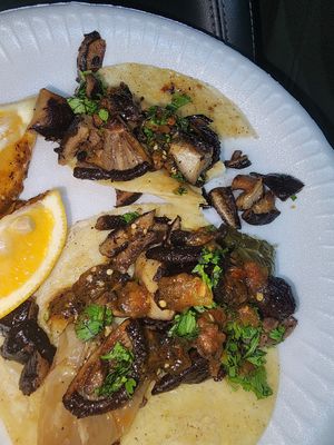  at hippiestacos in Long Beach