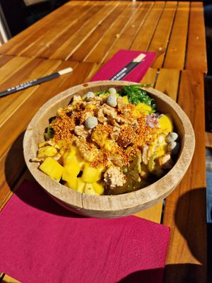 Make your own bowl large at Hawaiian Poké Bowl - Leuven Centrum in Leuven