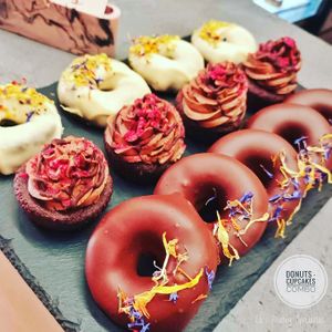 THE
| DONUTS + CUPCAKES |
COMBO.

Raw | Plant based | Healthy 💜
______________________ at Elli's Healthy Specialities in Crete