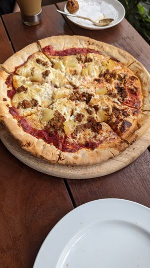 Vegan Hawaiian Pizza at Privé - Botanic Gardens in Central Singapore