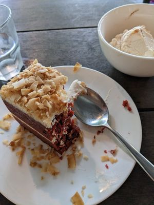  at Privé - Botanic Gardens in Central Singapore