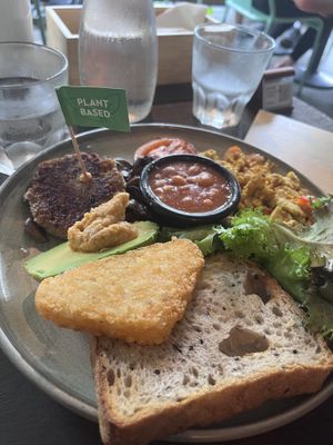 This is reaaally goodd  at Privé - Botanic Gardens in Central Singapore