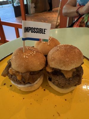   at Privé - Botanic Gardens in Central Singapore