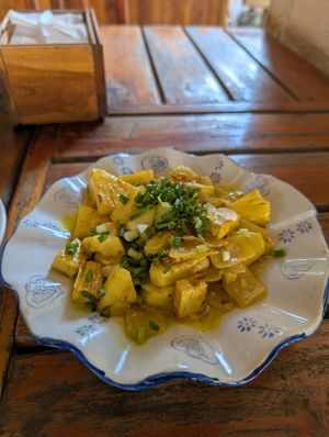 Yellow Curry at Q Bar Restaurant in Nong Khiaw