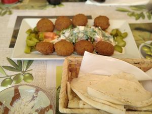 Falafel and Lebanese bread at Mezze Bar in Jerez