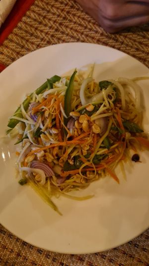 Mango salad without dried shrimp at Lemongrass Bistro in Kampot