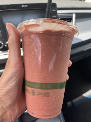 Chocolate Strawberries   at Hempy's Shake and Wake in Wailuku