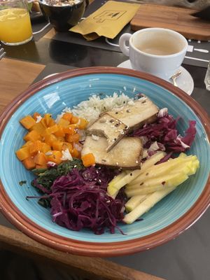 power bowl vegan  at Home - Sapore di Casa in Trieste