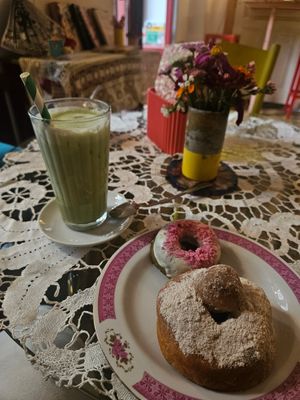 Cinnamon donut 😍 at Donuterie in Prague