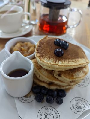  at Clwb Coffi in Tonypandy