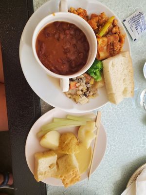 Rajmah, pasta, fondue at Cha Lounge in Taipei