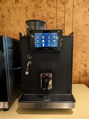 Sadly, there are no vegan lattes in the self service coffee machine at Cha Lounge in Taipei