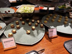 Small delicious desserts  at Cha Lounge in Taipei