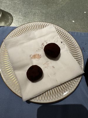 Vegan chocolate truffle balls, were amazing!!  at Cha Lounge in Taipei
