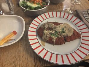 Nu meerdere vegan opties op de kaart! Ik nam de wortel schnitzel, heerlijk!  at Hotel New York in Rotterdam