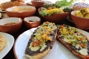Molletes de la casa VEGANO at La Verduzca Vegetropical in Oaxaca