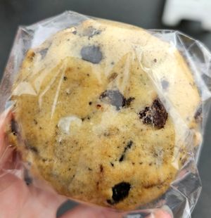 Cookies and cream at BAM! Cookies & Bake Shop in Fremont