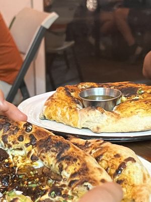 Calzone especial del chef delii  at Pizzeria Distrito Vegano in Merida