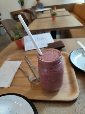 Acai Smoothie at Wild & The Moon - Arnold Schönberglaan in Amsterdam