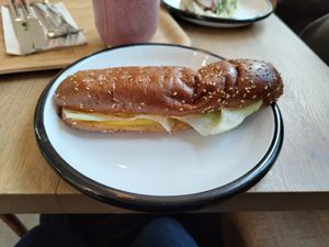 Grilled Cheezy Sandwich at Wild & The Moon - Arnold Schönberglaan in Amsterdam