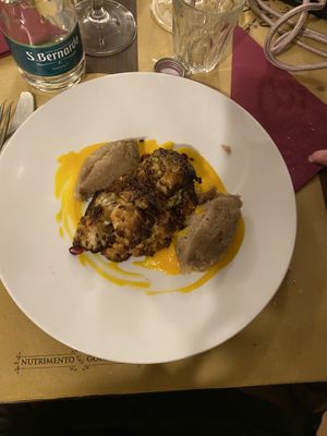 Cavolfiore crema di zucca e querelle di castagna   at La Società dei Carbonari in Turin