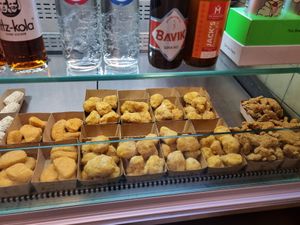 Snacks at Tastebuds in Antwerpen