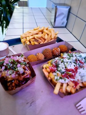 Fastfood dinner at Tastebuds in Antwerpen