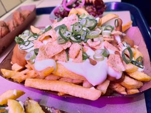 Loaded Fries Peanut at Tastebuds in Antwerpen