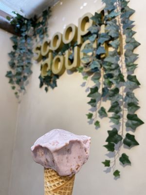   at Scoop 'n Dough in Cascais