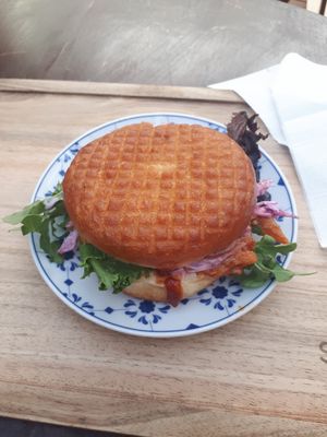 Pulled pork sandwich at Scoop 'n Dough in Cascais